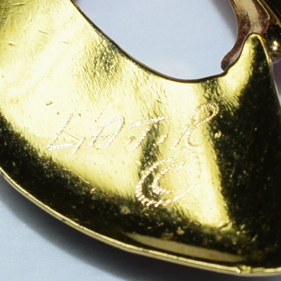 LUNCH AT THE RITZ (LATR) Shoe and Bow Necklace - Picture 5 of 7